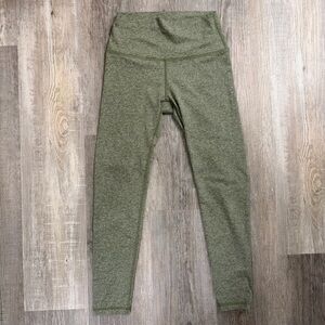 Fleo Women’s El Toro 25” High Waisted Legging Green-size Med *NEW w/o tags*